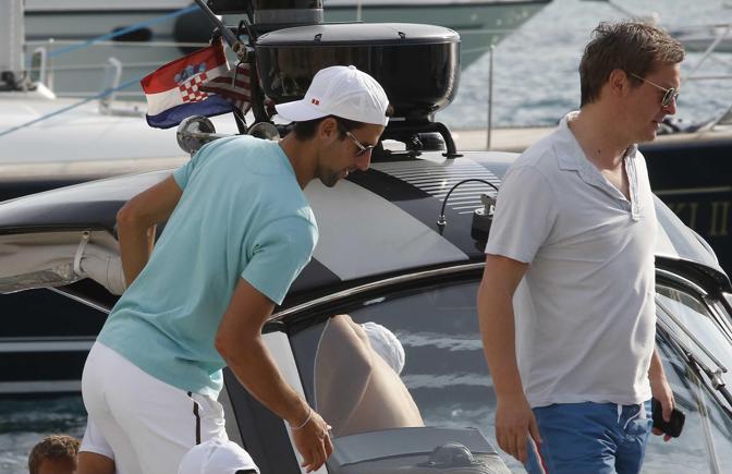 Il tennista Novak Djokovic in vacanza con gli amici in Croazia  (Olycom)